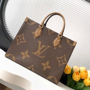 Louis Vuitton Onthego MM Tote Bag