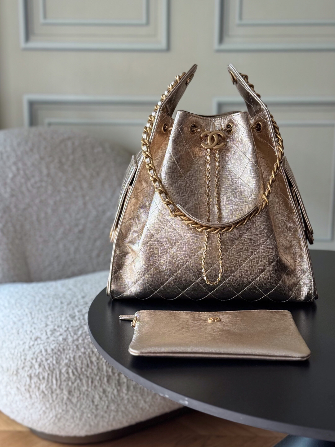 CHANEL 25 Quilted Leather Hobo Shoulder Bag