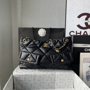Chanel AS5740 Lambskin Underarm Shoulder Bag