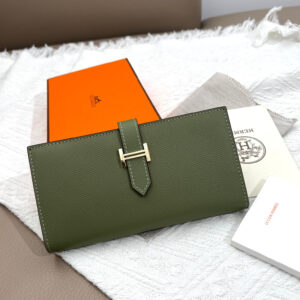 Hermes Women’s Togo Leather Vertical Wallet with Zip Pocket