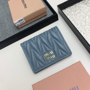 Miu Miu Leather Multi-Compartment Coin Purse