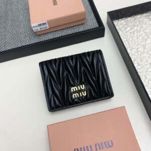 Miu Miu Leather Multifunction Wallet