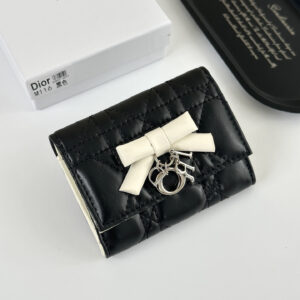 Dior Lady Dior Mini Wallet M116
