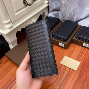 Bottega Veneta Model 5806 Black Lambskin Wallet