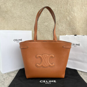 Cabas Anais Grained Leather Handbag