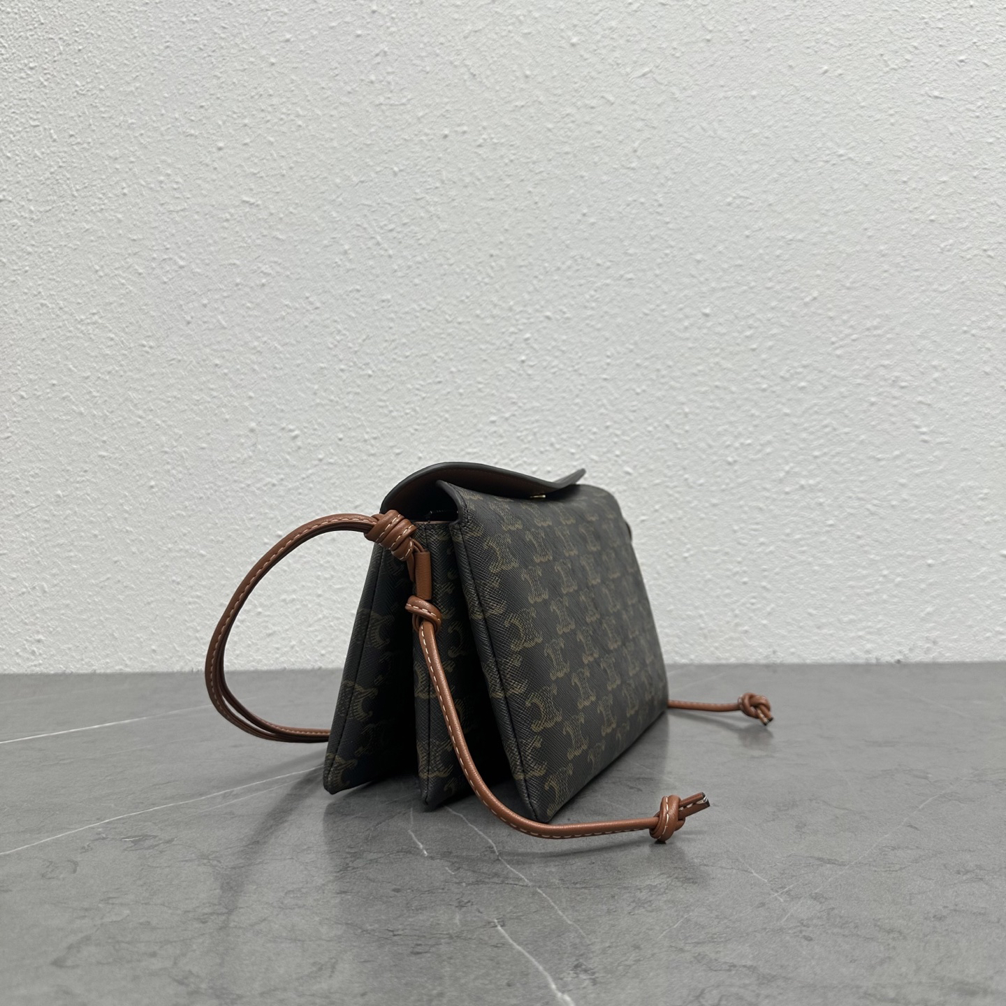 CELINE Trio Leather Crossbody Bag - Image 2