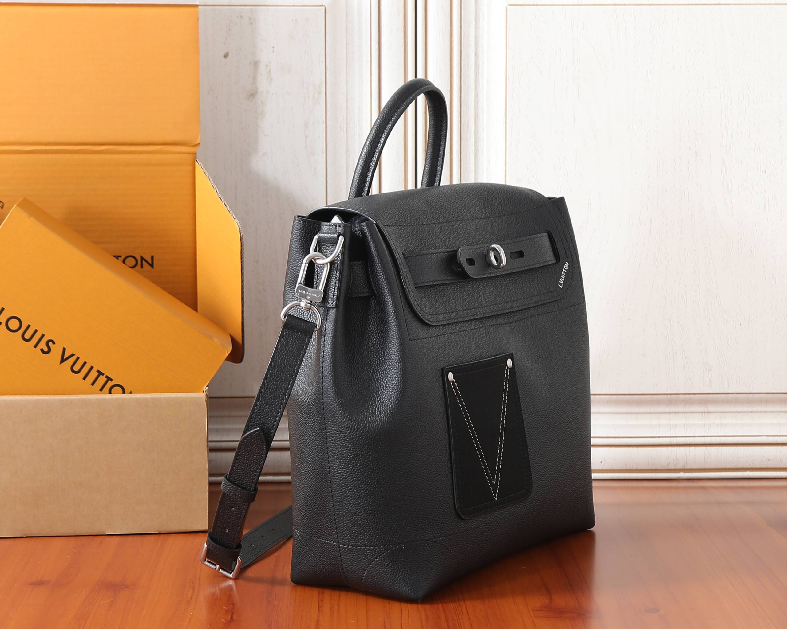 Louis Vuitton Steamer 30 Handbag in LV Touch Leather - Image 2