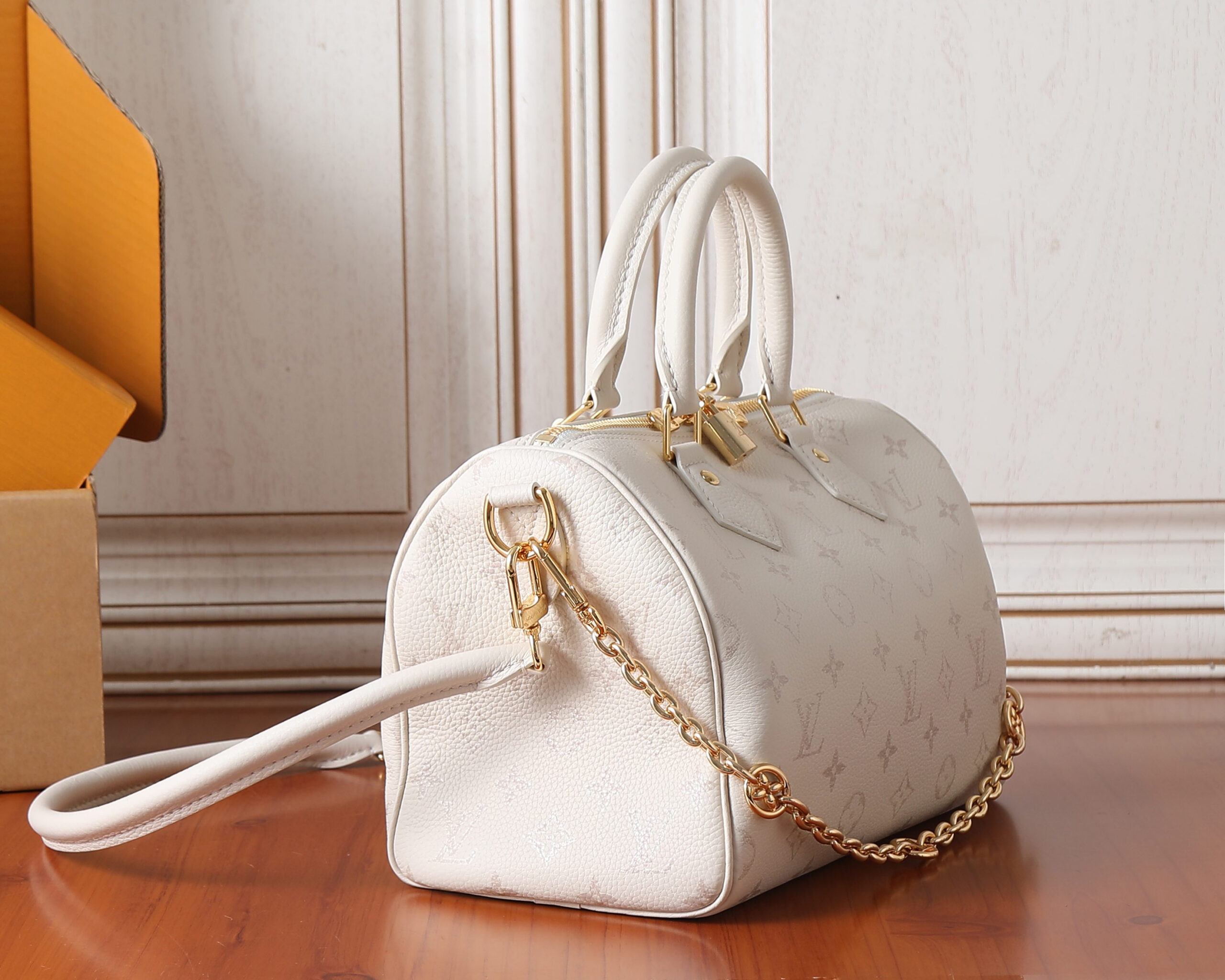 Louis Vuitton Speedy Bandoulière 25 Handbag - Image 2