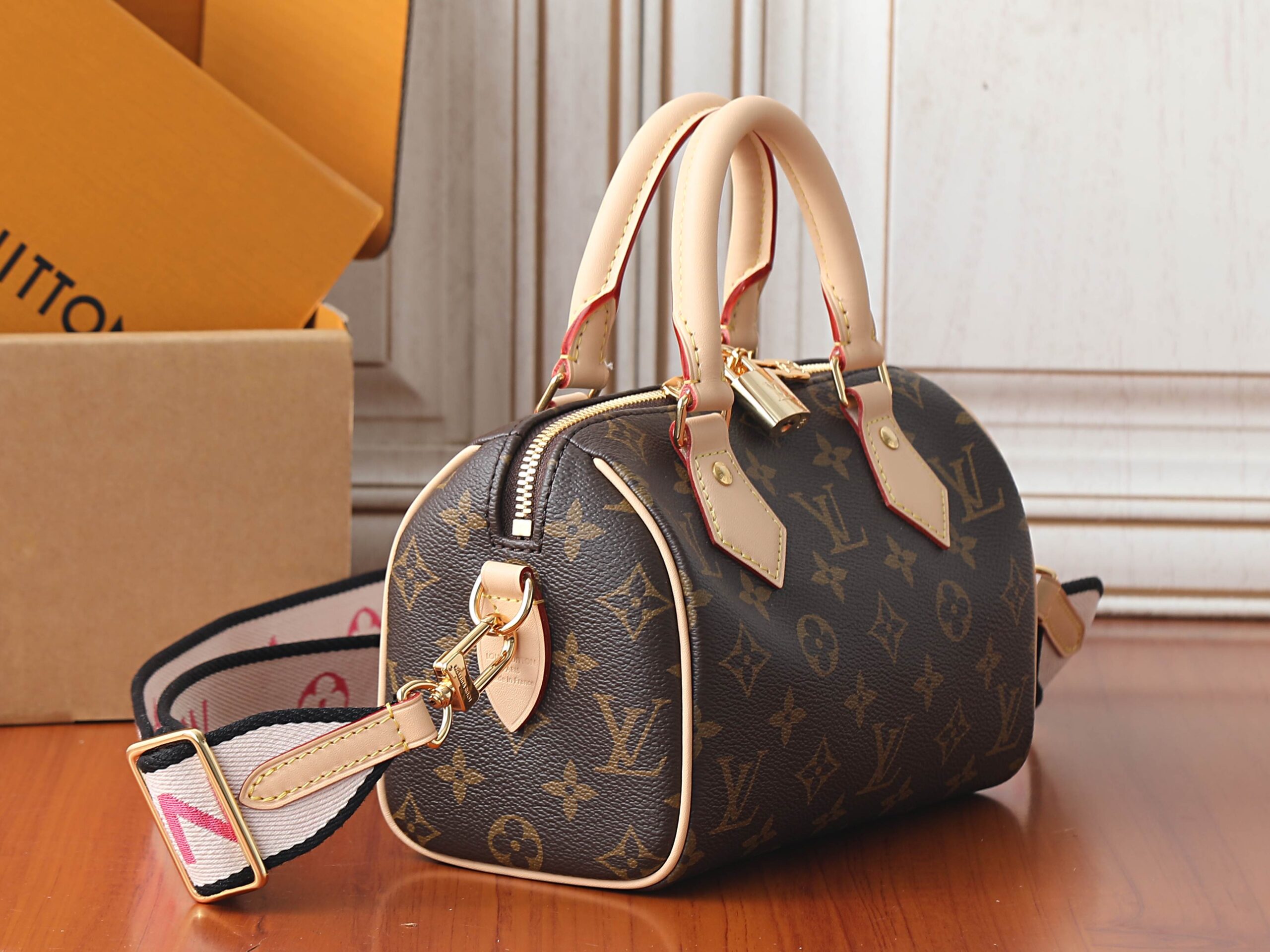 Louis Vuitton Speedy Bandoulière 20 Monogram Canvas Handbag - Image 2