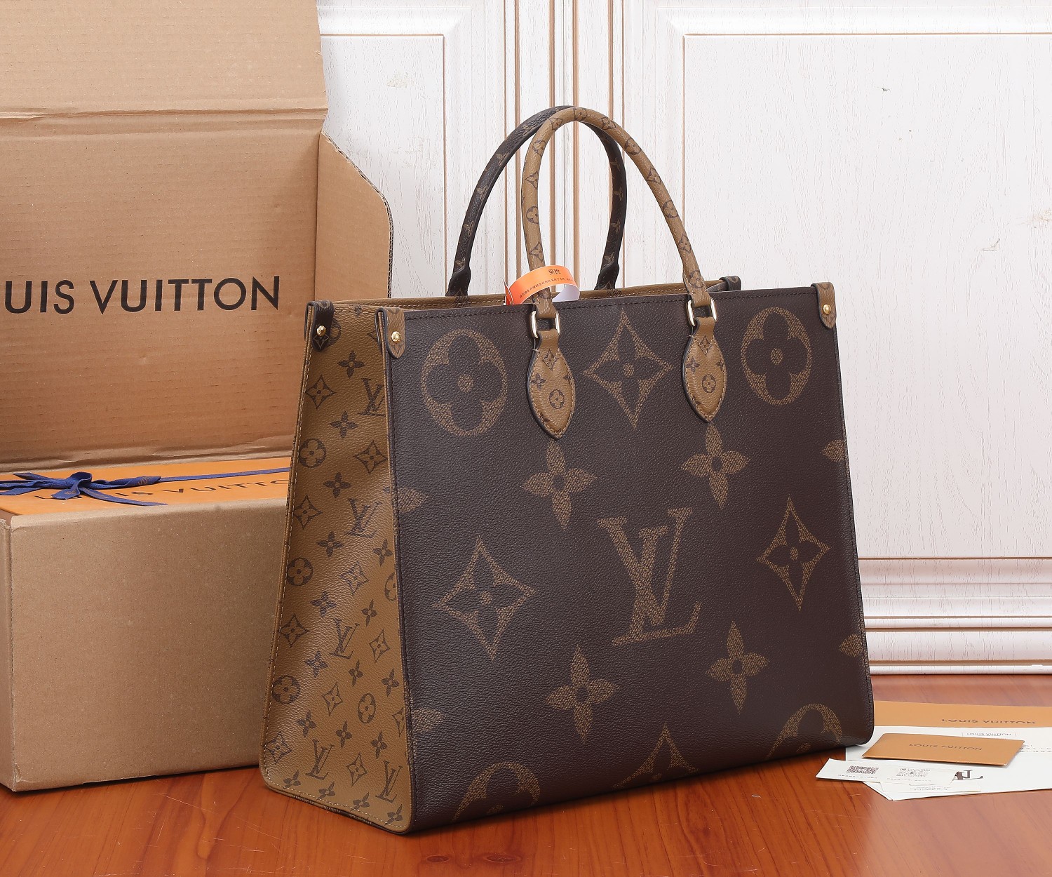 Louis Vuitton Onthego MM Tote Bag in Monogram Giant Canvas - Image 2