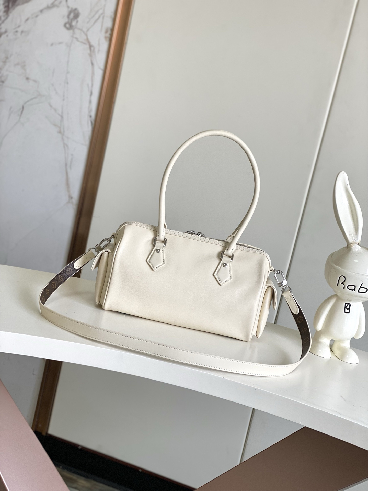 Louis Vuitton Speedy Cargo Handbag - Image 2