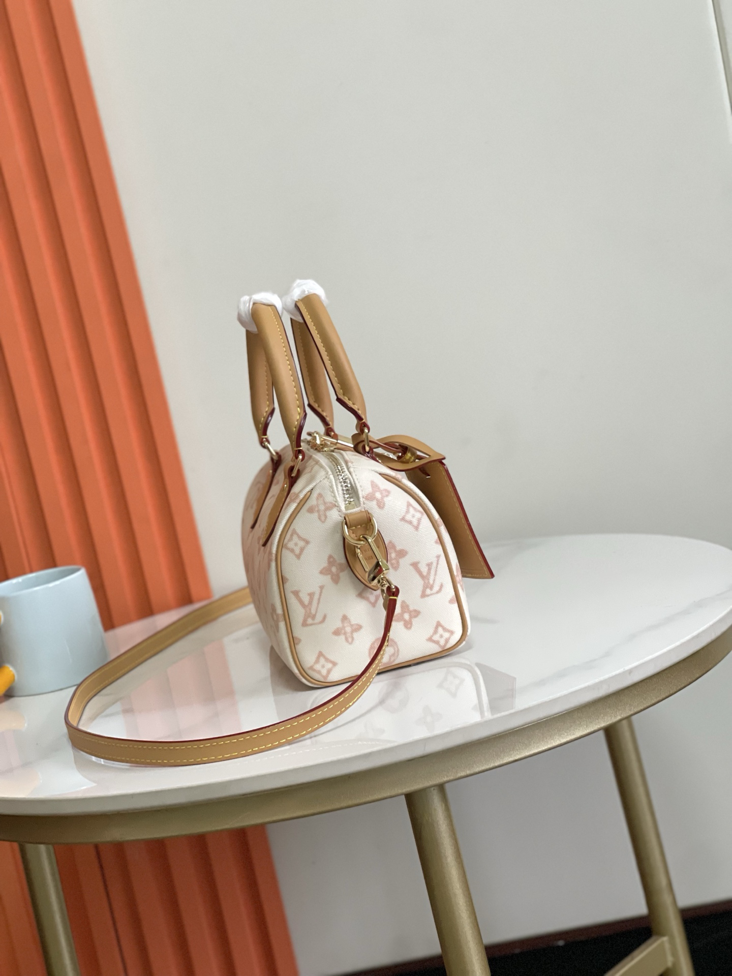 Louis Vuitton Speedy Bandoulière 20 Crossbody Bag - Image 2