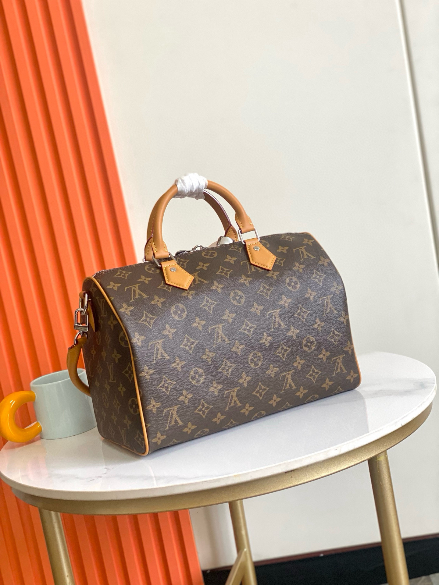 Louis Vuitton Speedy Soft 30 Handbag - Image 2