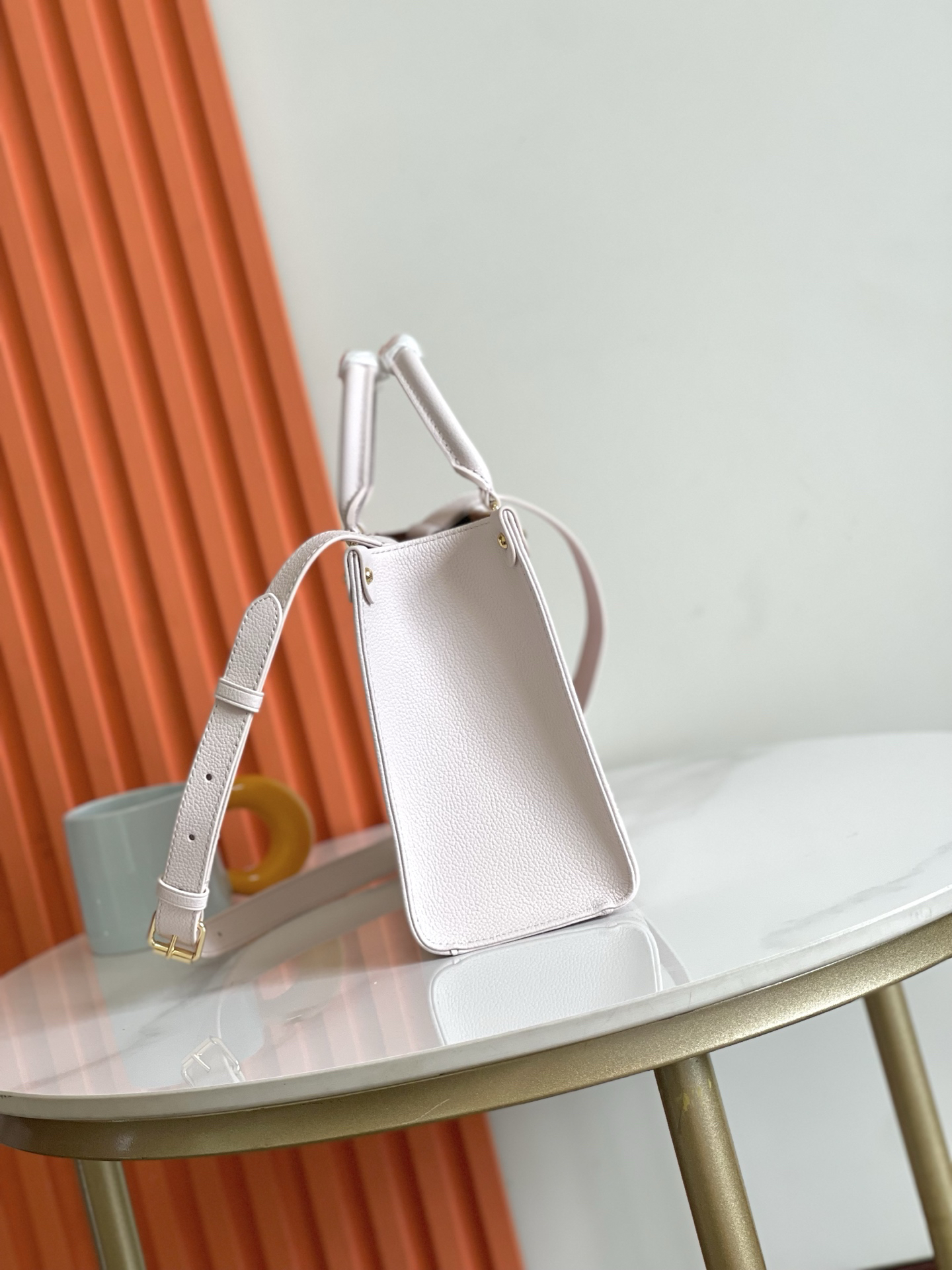 Louis Vuitton M28528 OnTheGo Small Handbag in Monogram Empreinte Leather - Image 2