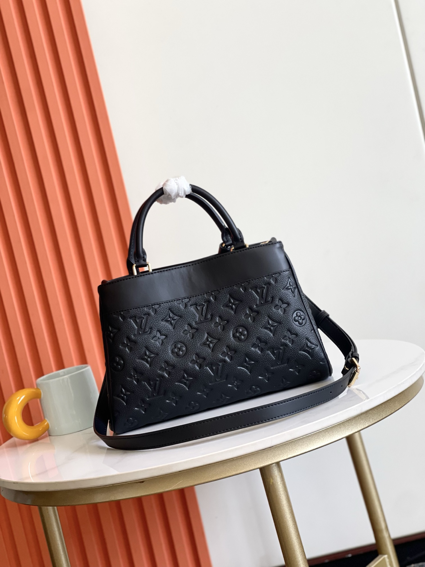 Louis Vuitton M25577 Monogram Handbag - Image 2