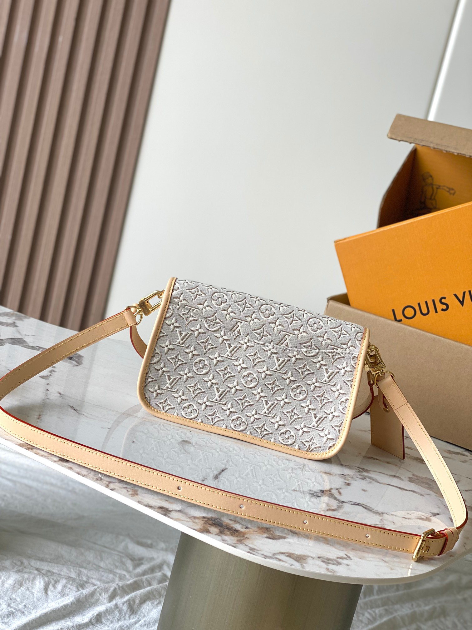 DIANE Small Crossbody Bag - Image 2
