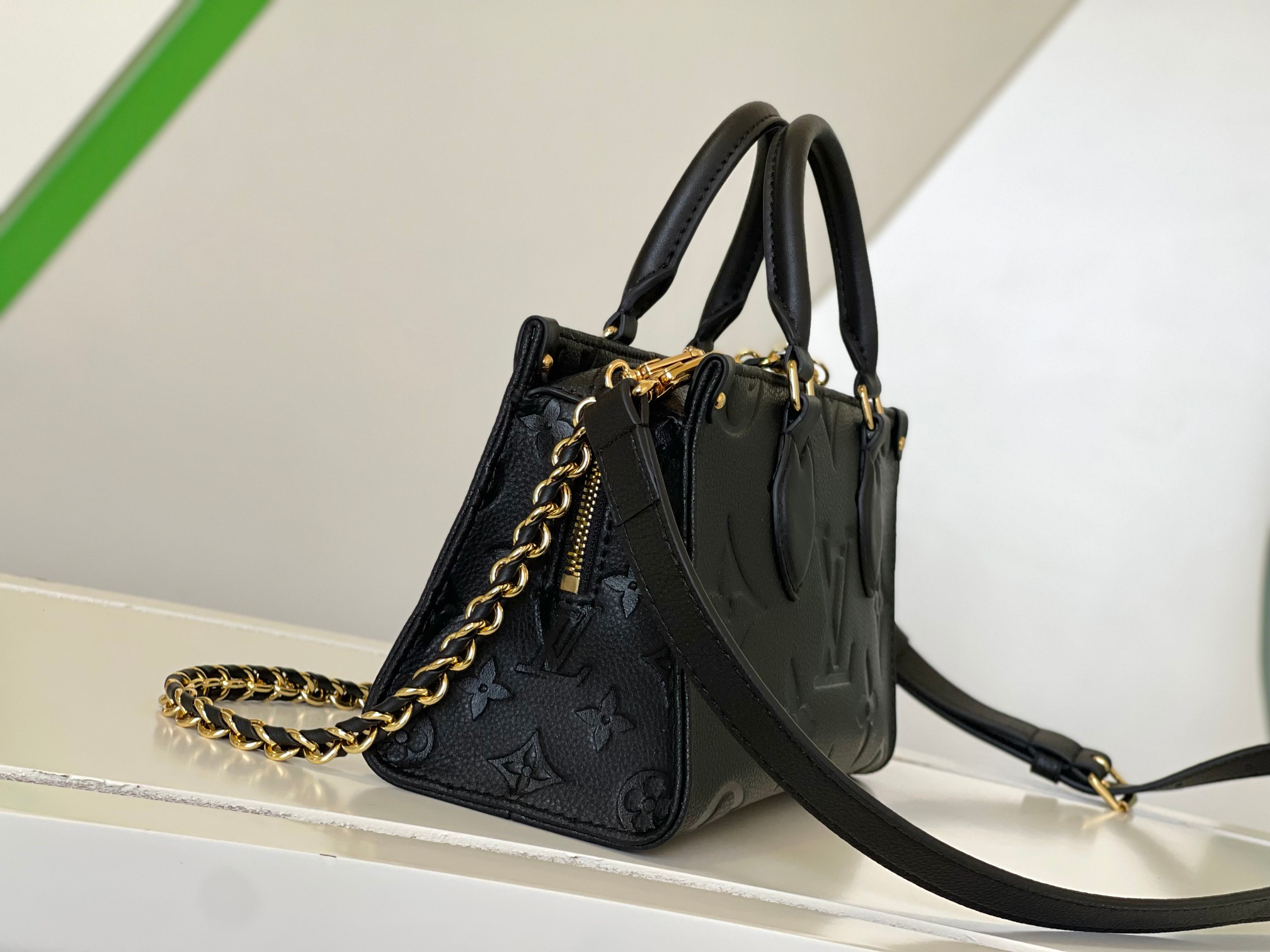 Louis Vuitton OnTheGo East West Handbag M23640 - Black - Image 2