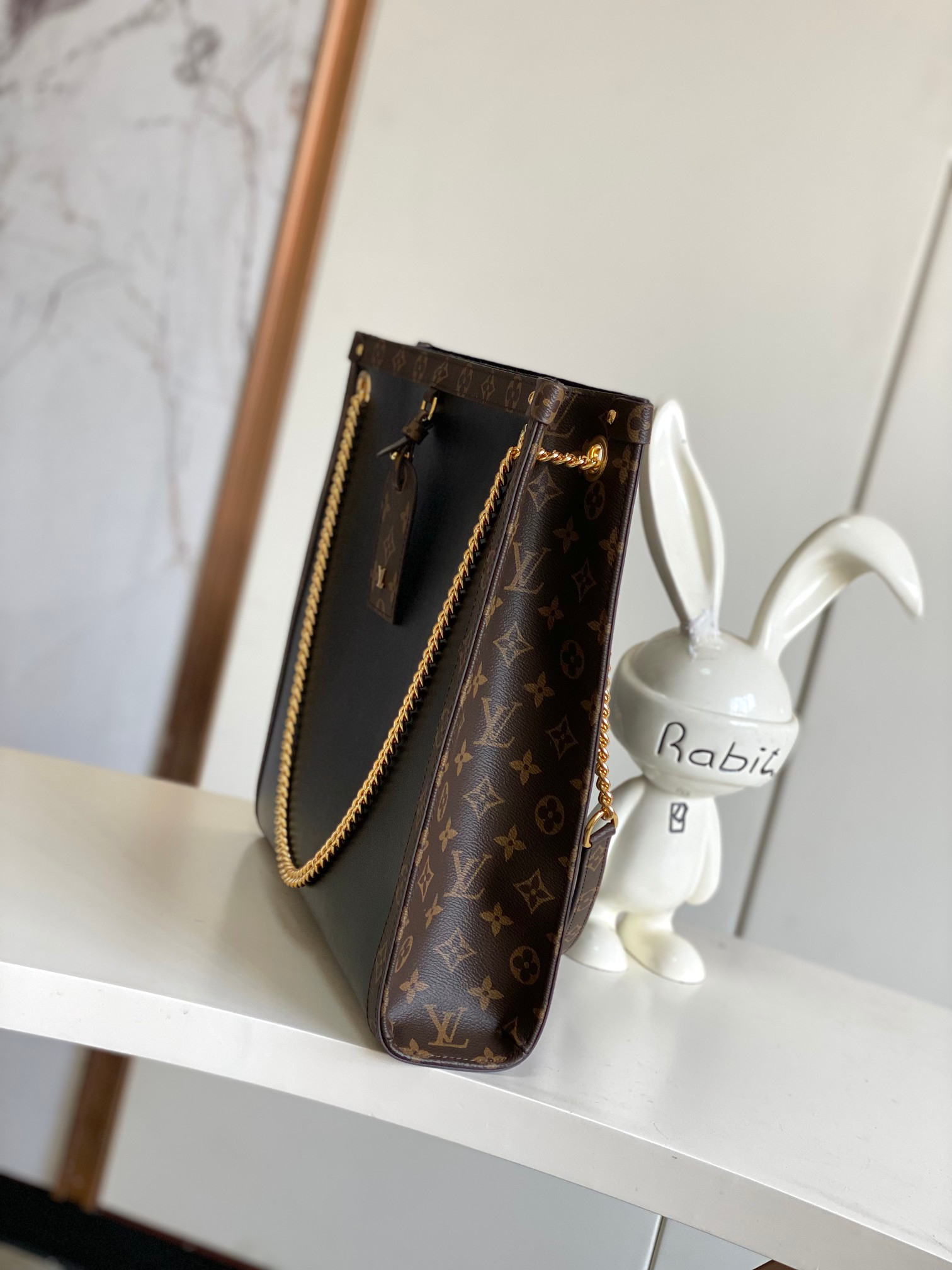 Louis Vuitton Nova Medium Shoulder Bag - Image 2