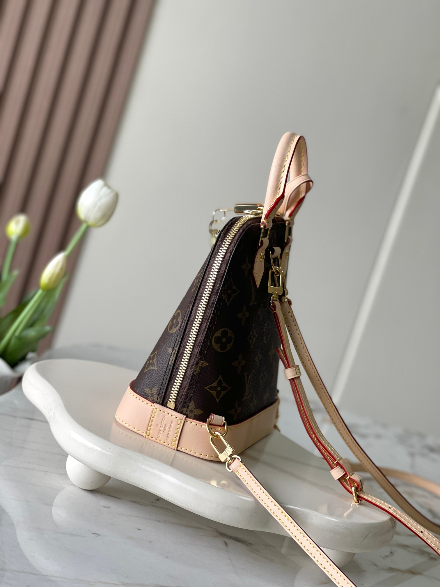 Louis Vuitton Alma Shoulder Bag M47132 - Image 2