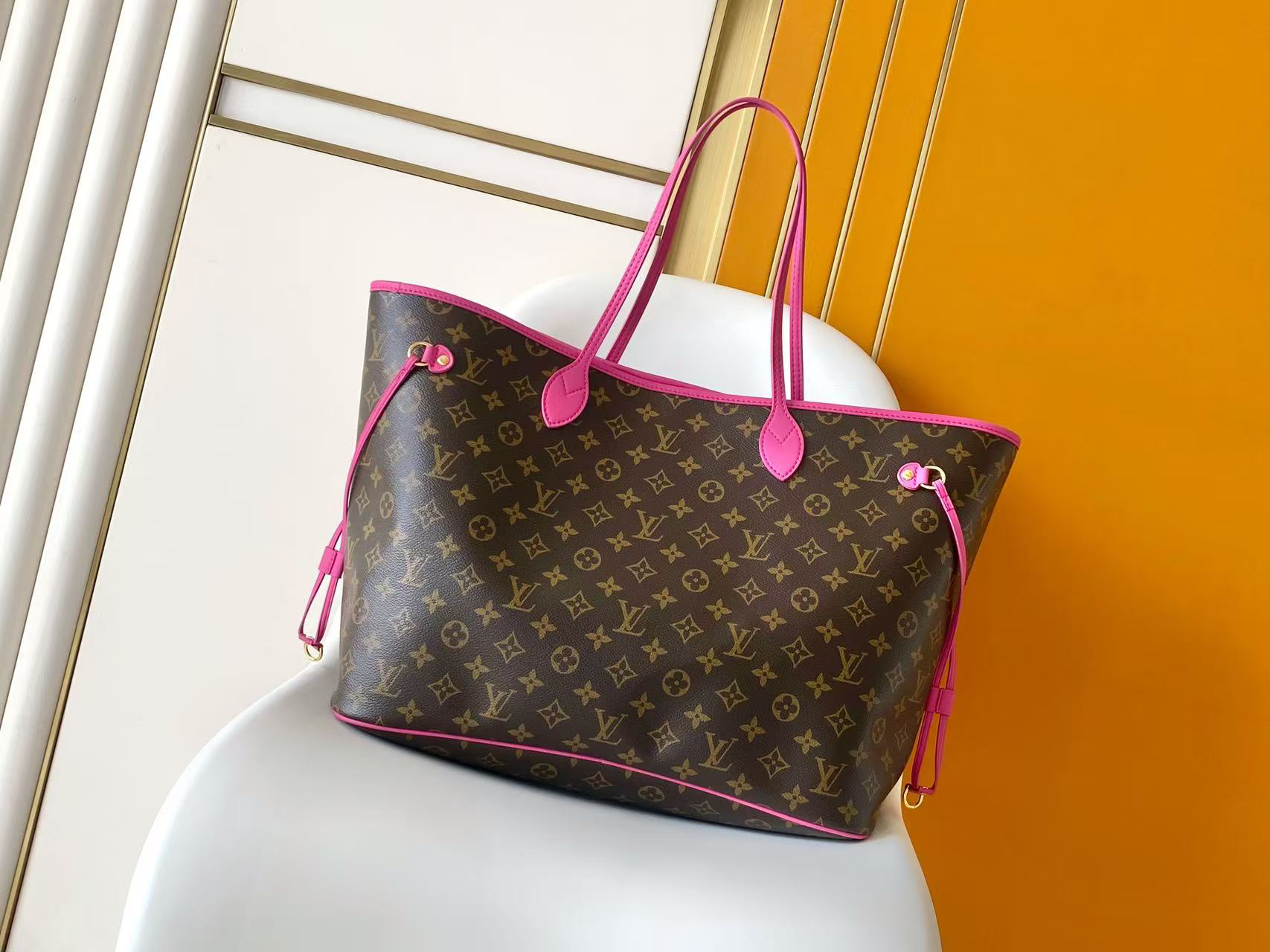 Louis Vuitton Neverfull Large Tote Bag - Image 2