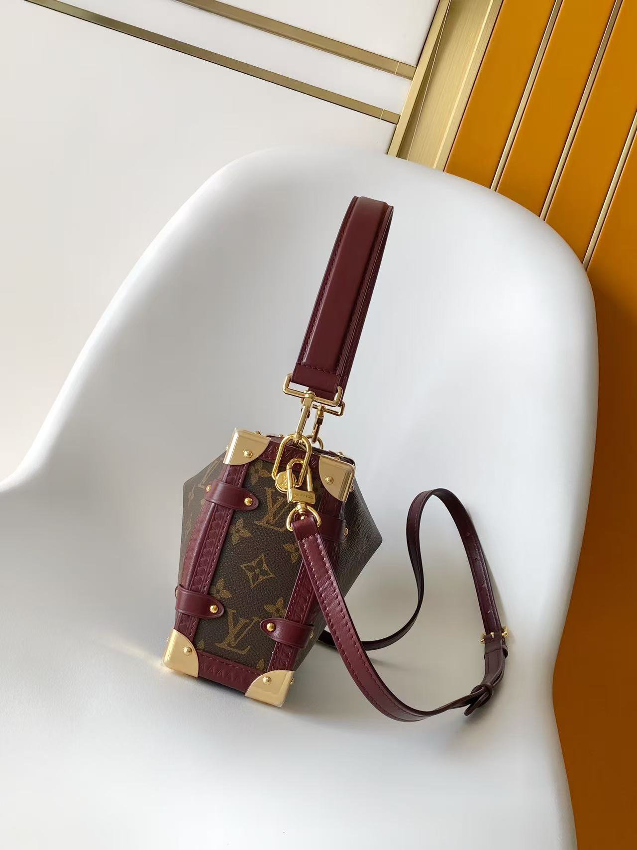 Louis Vuitton Flight Mode Series Getaway Side Trunk MM - Image 2