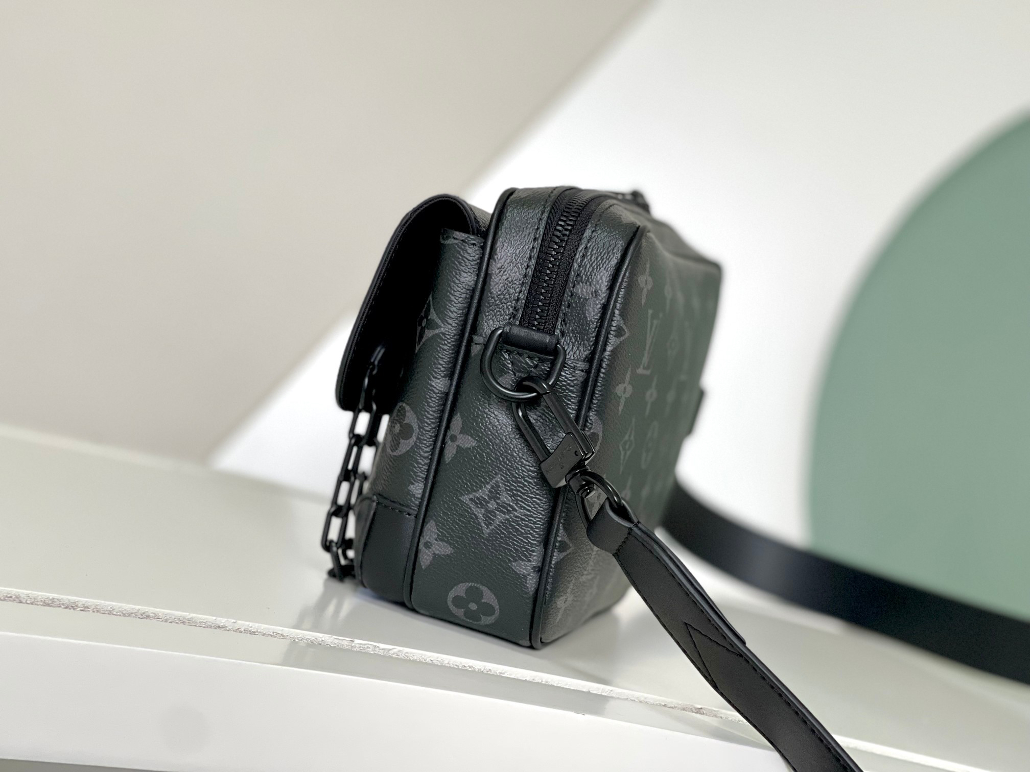 Louis Vuitton Steamer Messenger Bag M46795 Black Pattern - Image 2