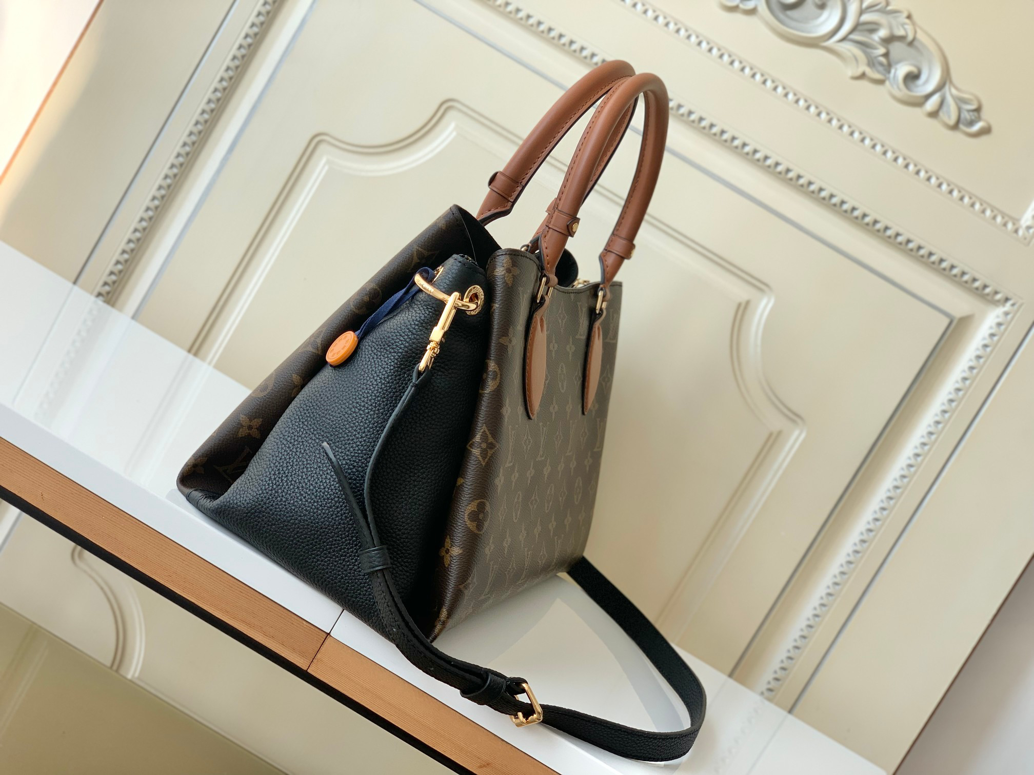 Louis Vuitton Opera Handbag M46508 - Image 2