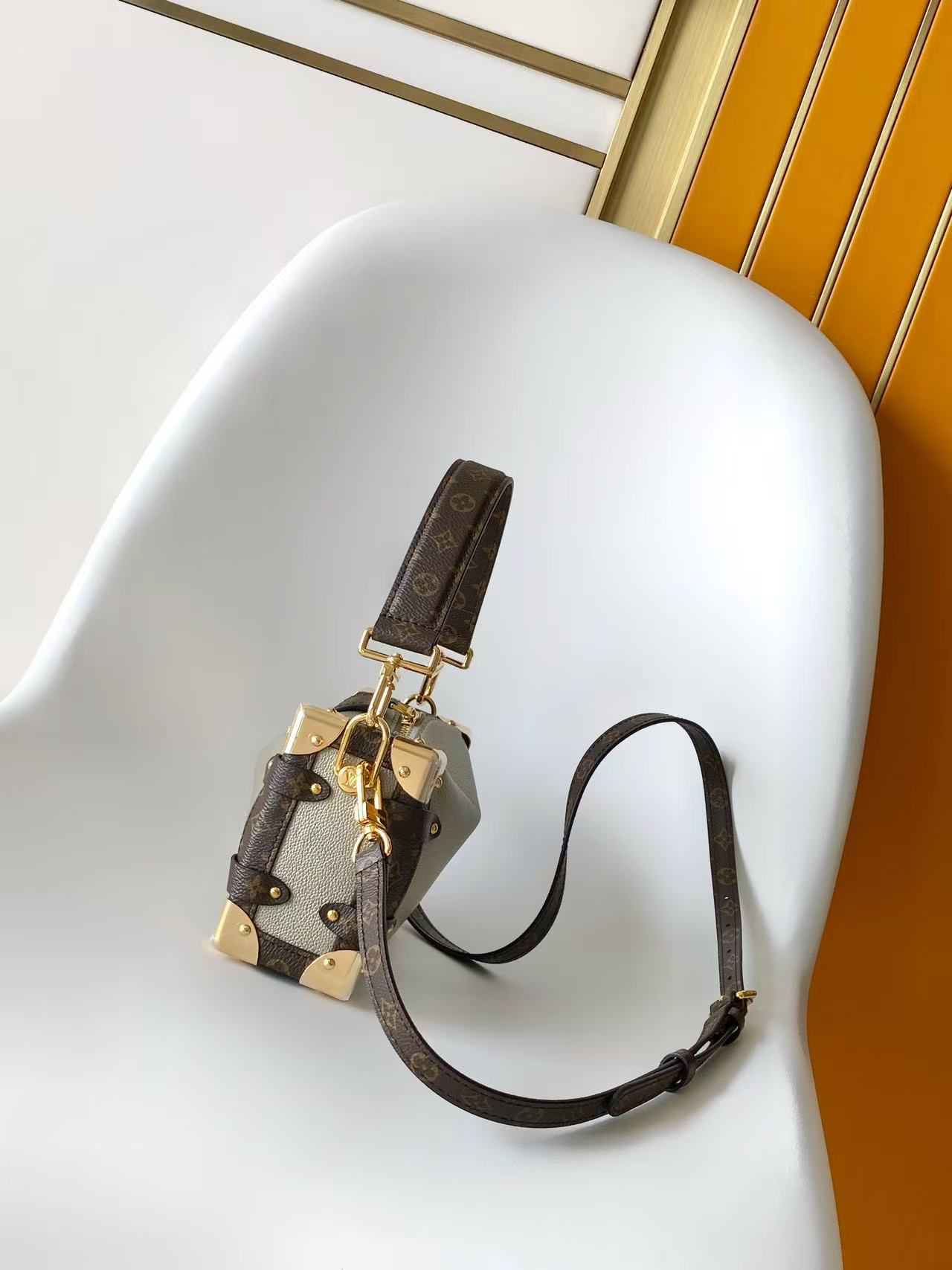 Louis Vuitton Side Trunk MM Leather Crossbody Bag - Image 2