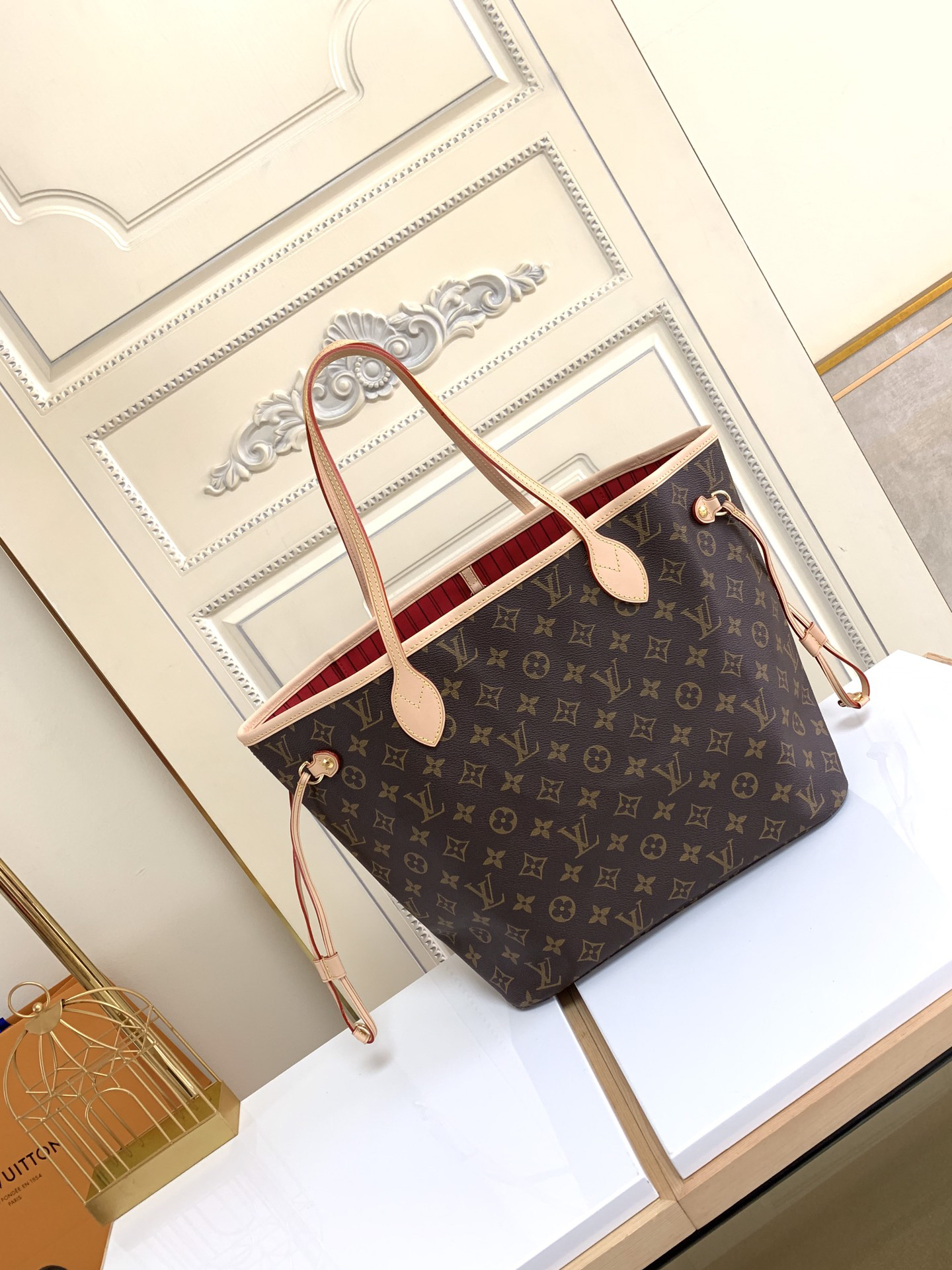 Louis Vuitton Neverfull Medium Tote Bag - Image 2