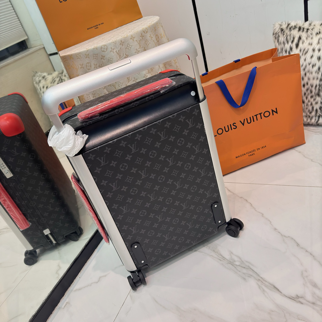 Louis Vuitton Horizon 55 Four-Wheel Carry-On Suitcase in Monogram Canvas - Image 2