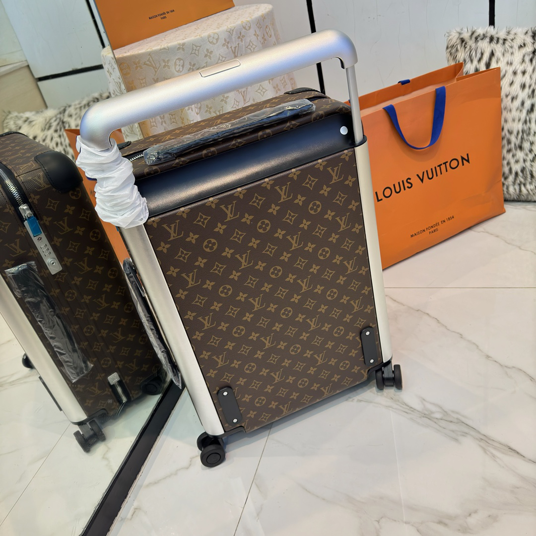 Louis Vuitton Horizon 55 Rolling Cabin Suitcase - Image 2