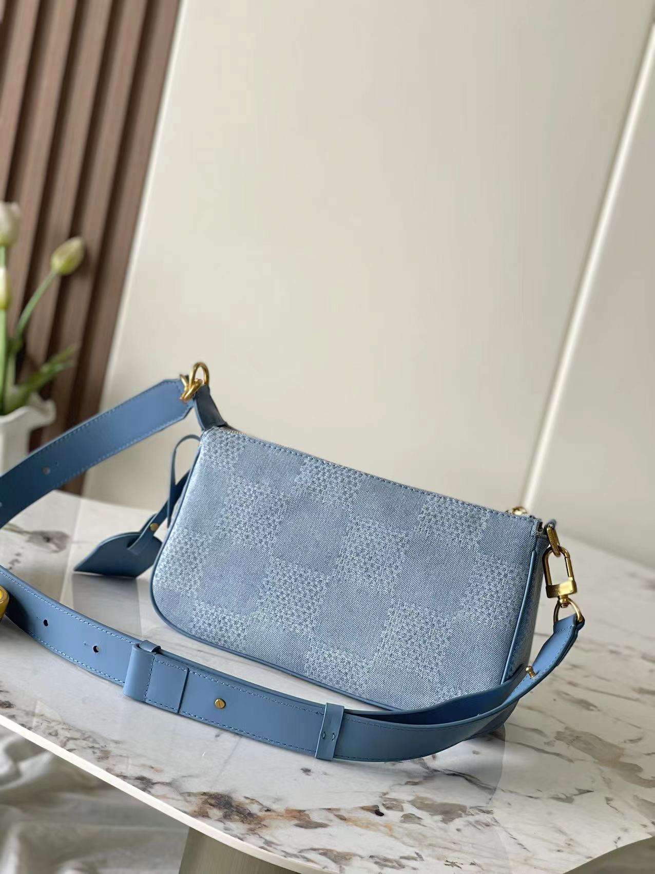 Louis Vuitton Speedy 18 Bandoulière Crossbody Bag - Image 2