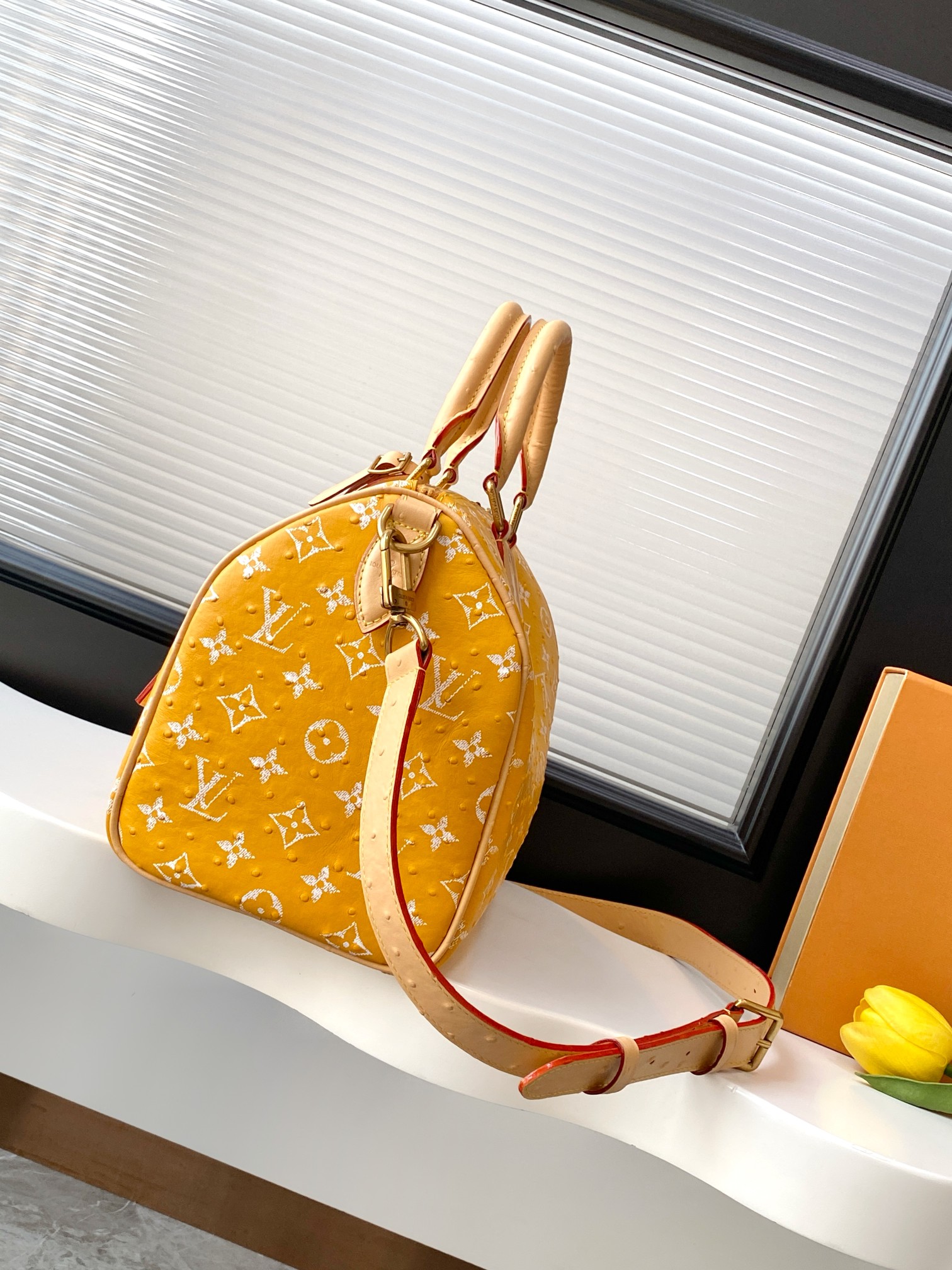 Speedy P9 Bandouliere 30 Monogram Leather Handbag - Image 2