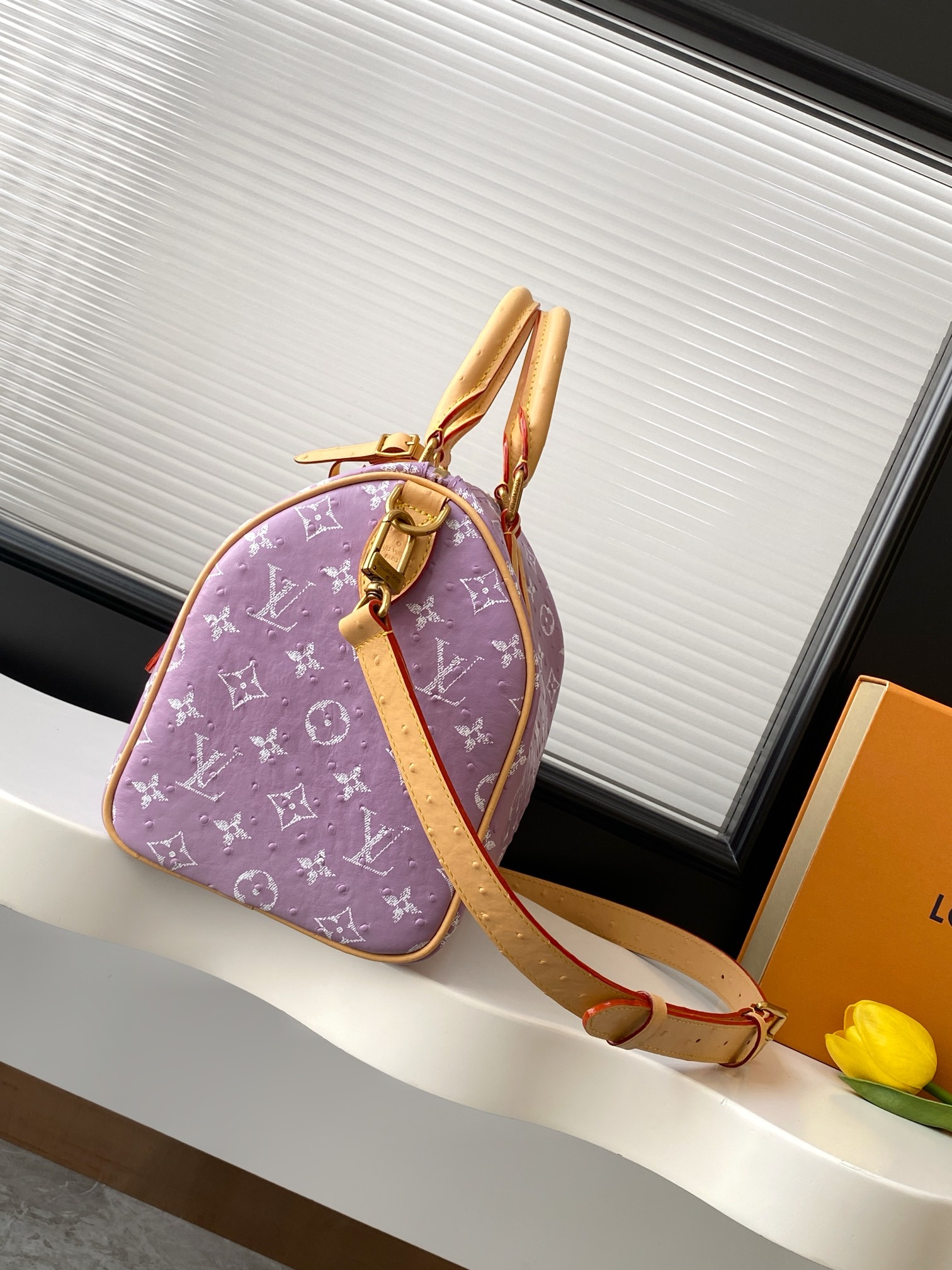 Speedy P9 Bandouliere 30 Monogram Leather Handbag - Image 2