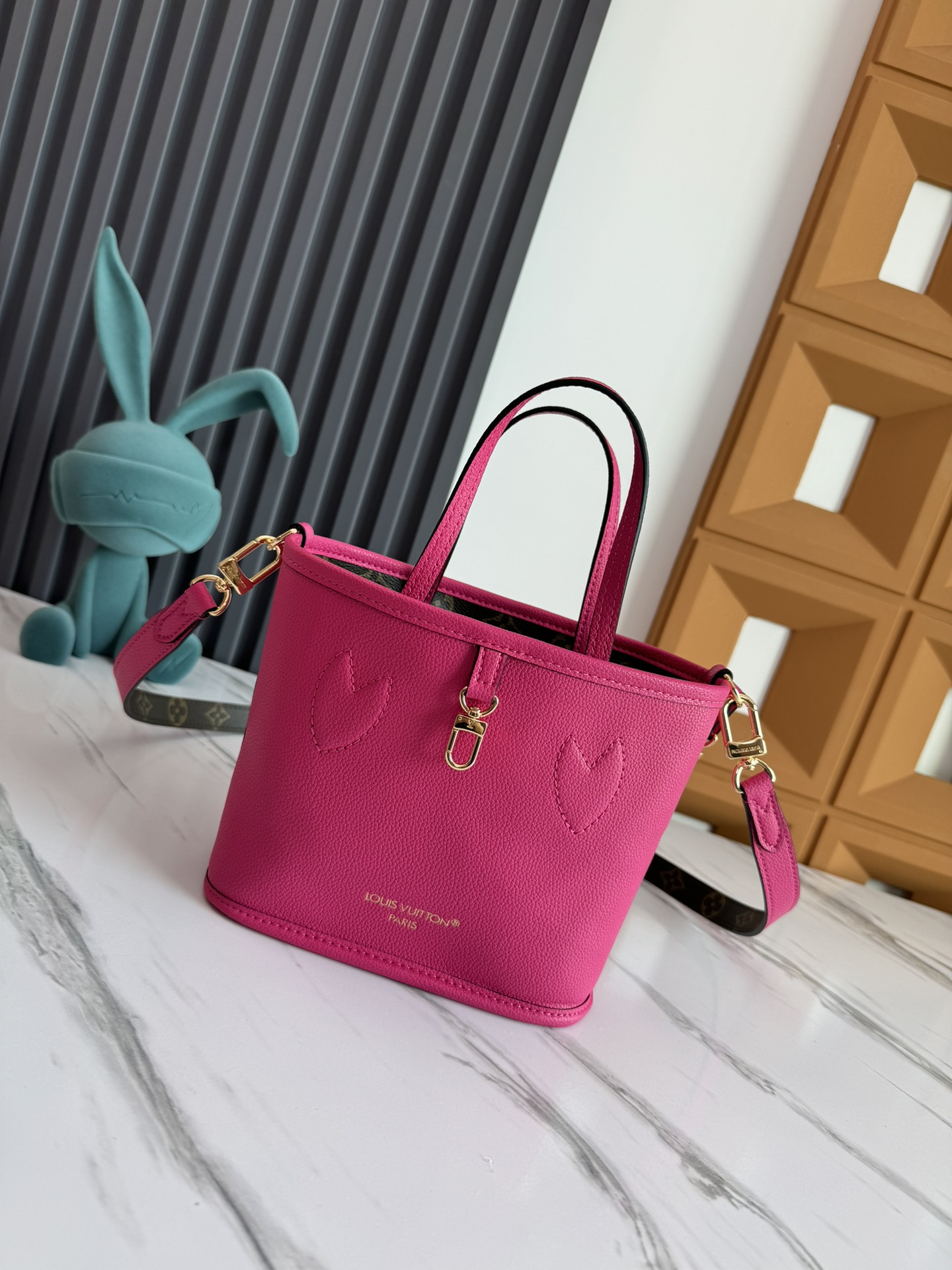 Louis Vuitton Neverfull Bandouliere Inside Out BB Shoulder Bag - Image 2