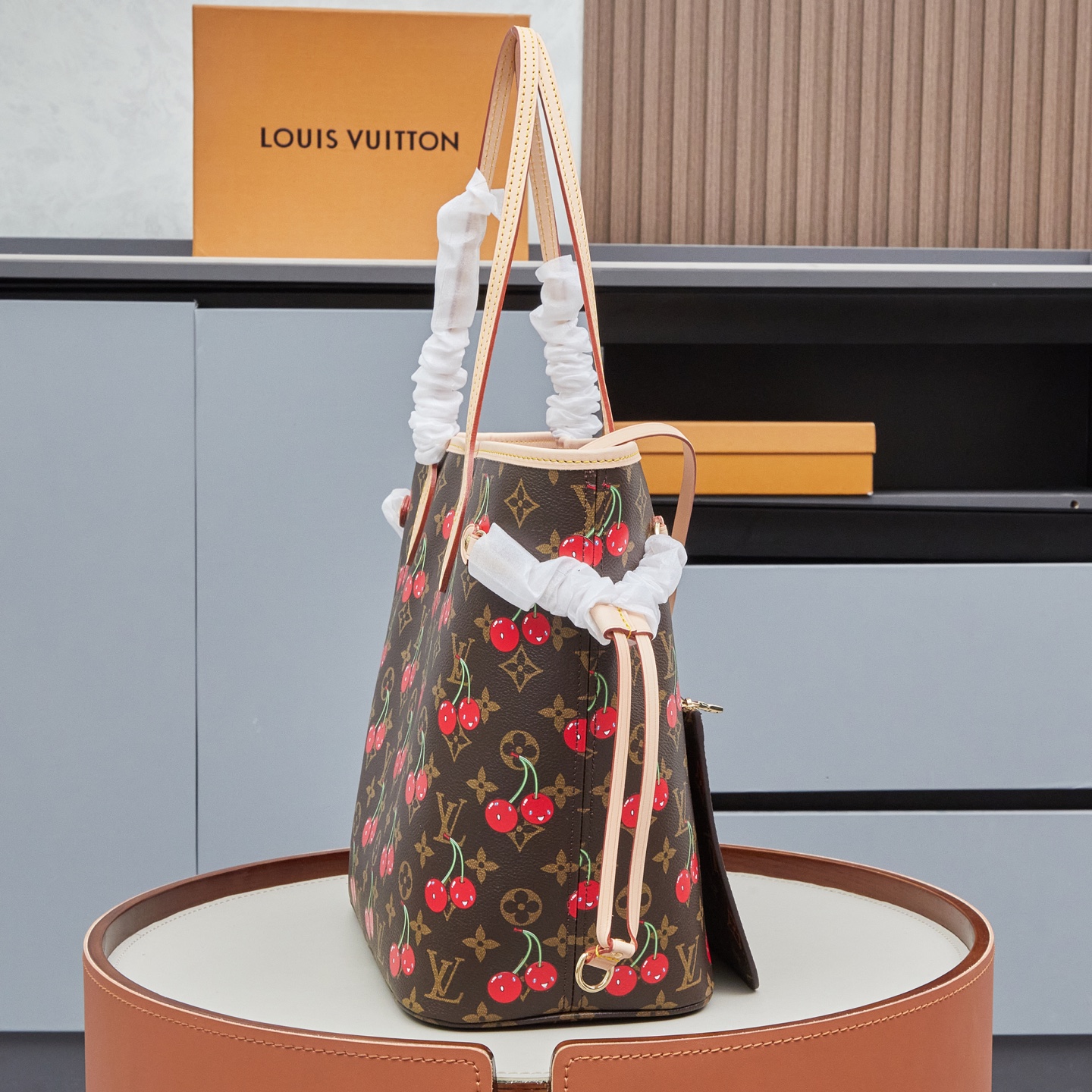 Louis Vuitton Neverfull MM Monogram Cherry Tote Bag M13263 - Image 2