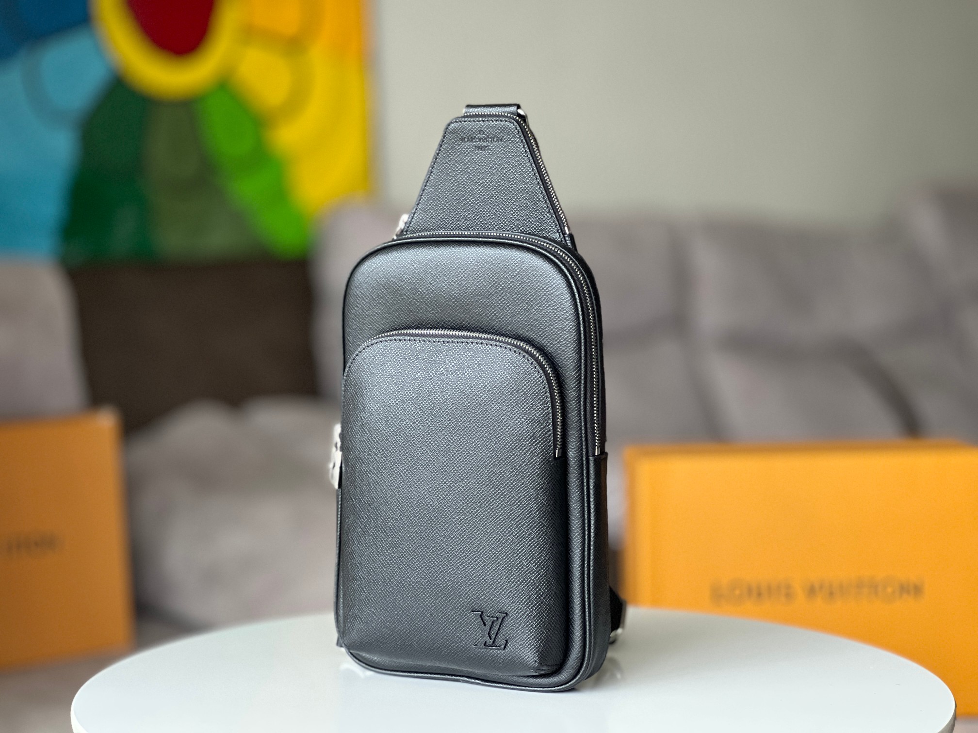 Louis Vuitton Avenue Crossbody Bag M30863 in Black Taiga Leather - Image 2