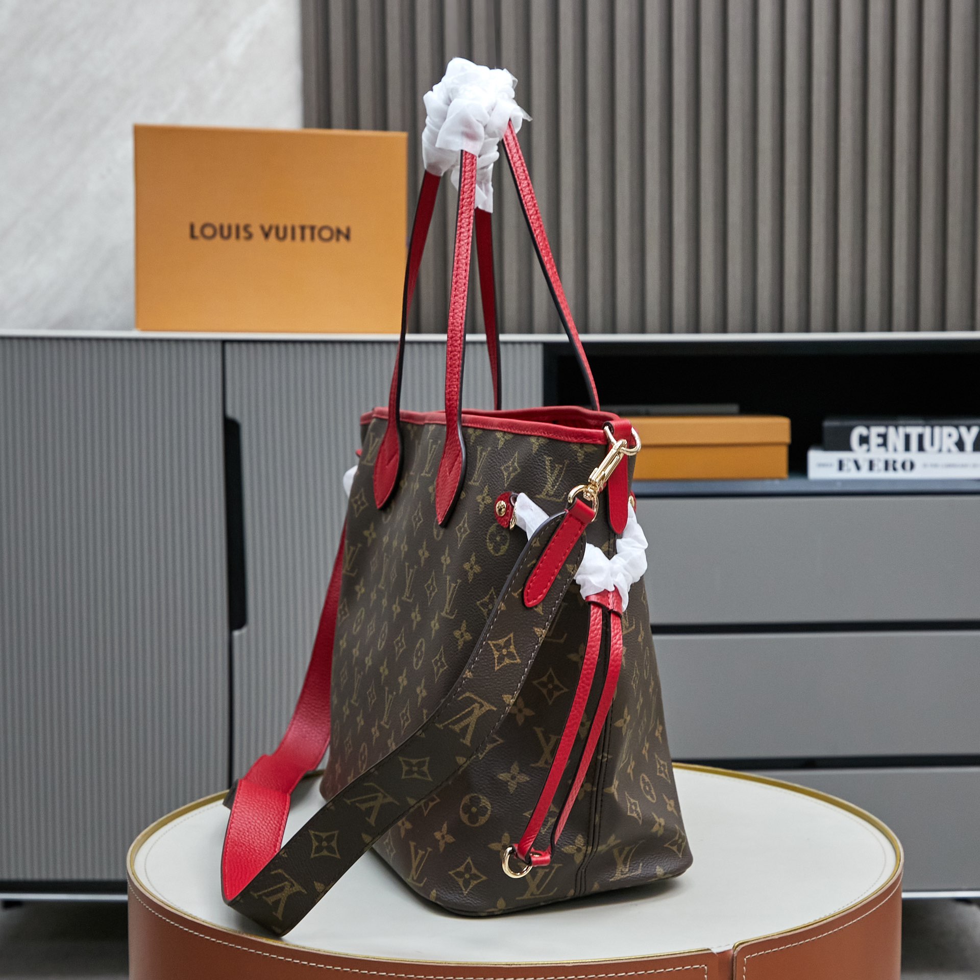 Louis Vuitton Neverfull MM Tote Bag in Damier Azur Canvas - Image 2