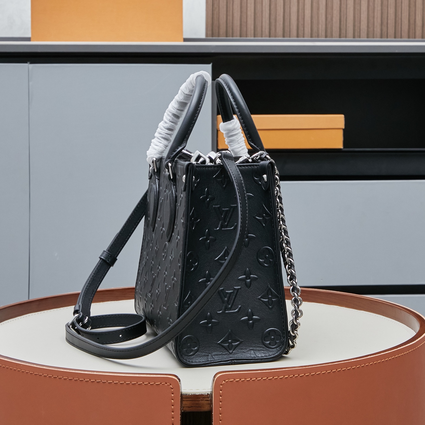 Louis Vuitton OnTheGo Small Handbag M14576 - Image 2