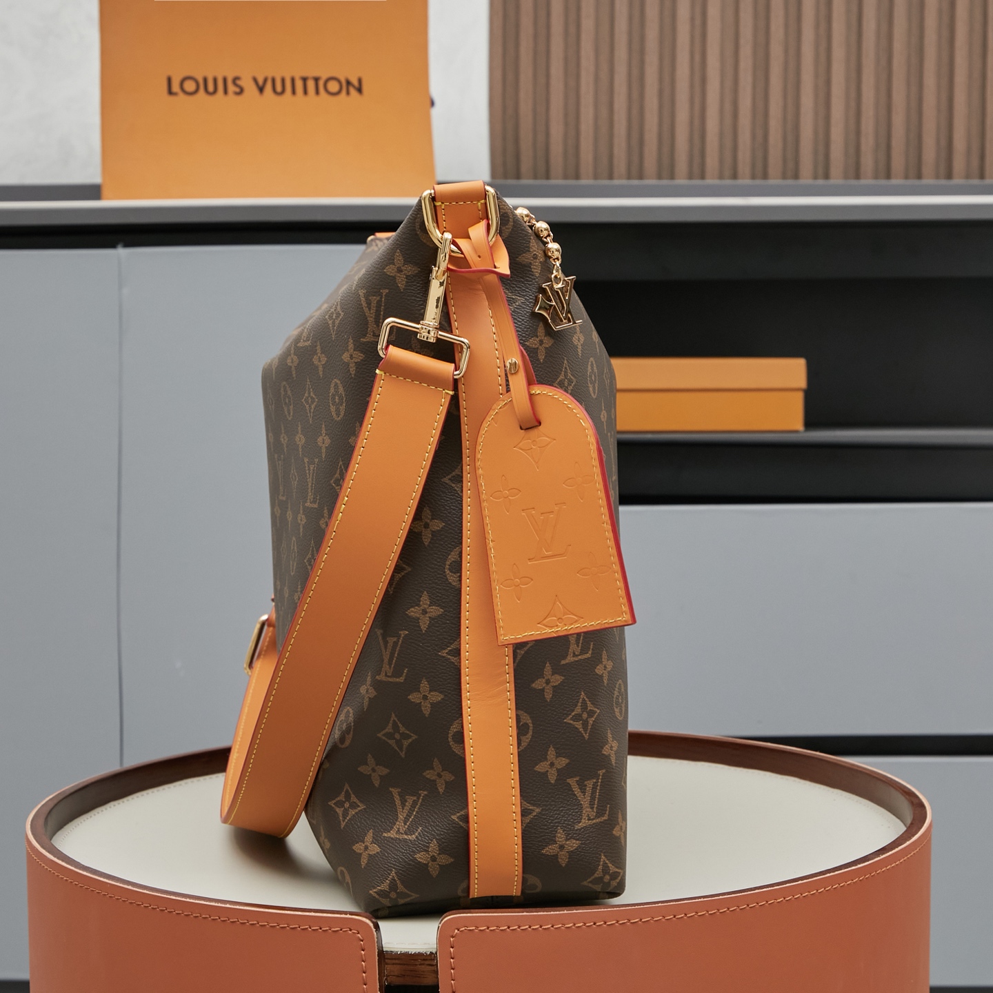 Louis Vuitton Métis M14018 Monogram Canvas Handbag - Image 2