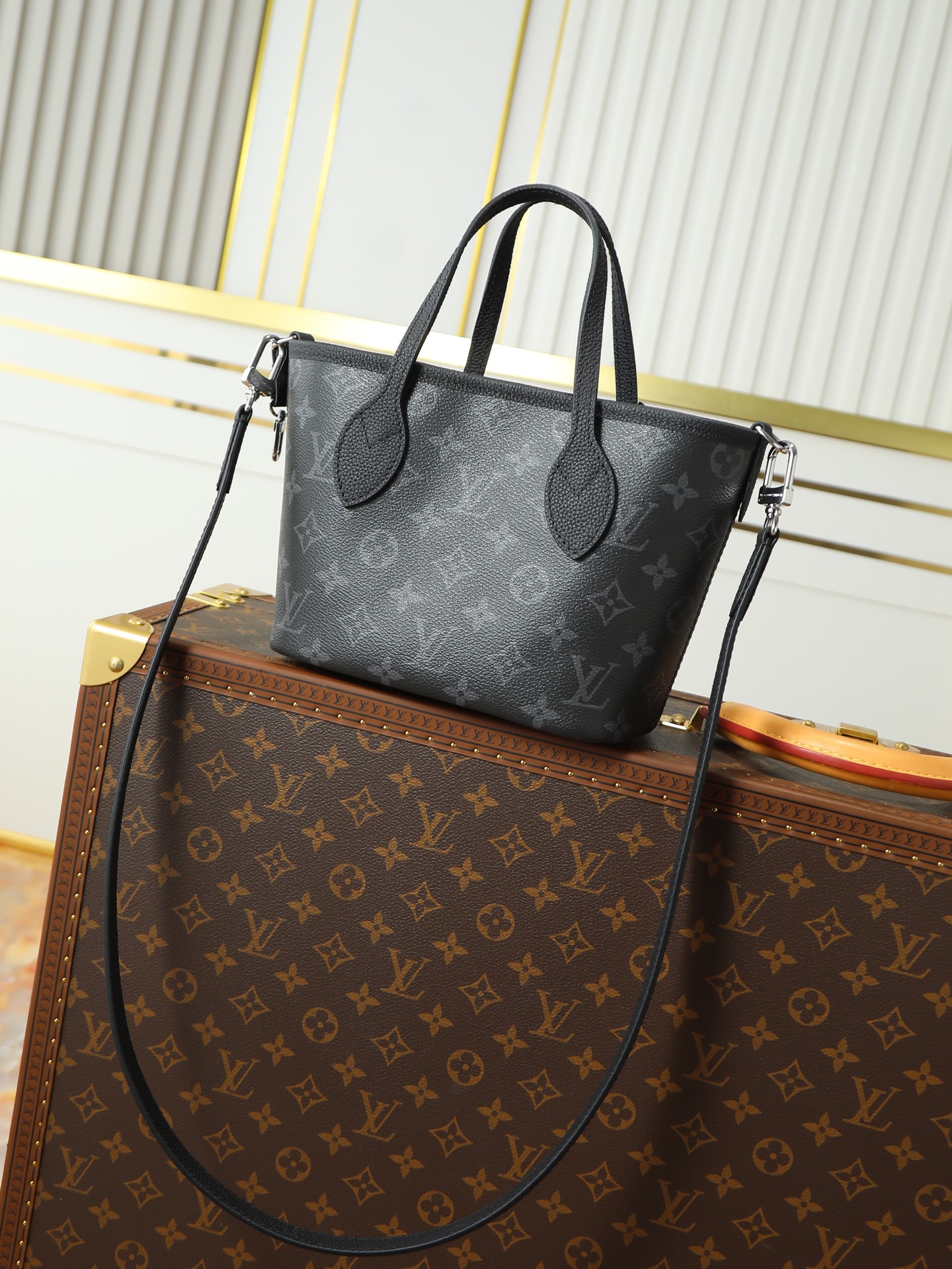 Louis Vuitton Neverfull Bandouliere Inside Out BB Reversible Tote Bag - Image 2