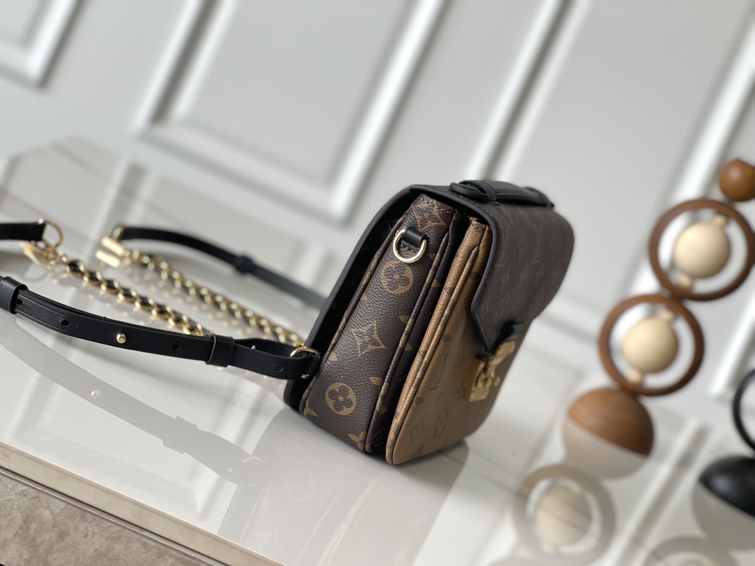 Louis Vuitton Pochette Métis M11941 Crossbody Bag - Image 2