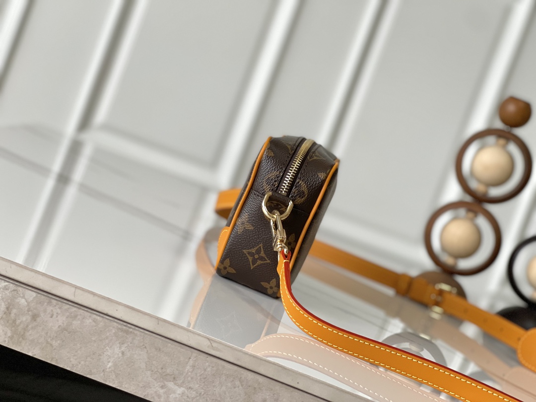 Louis Vuitton Trocadéro Mini Camera Bag M14058 - Image 2