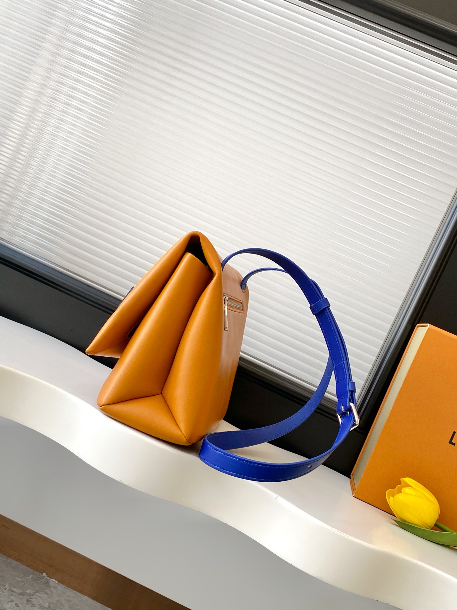 Louis Vuitton Medium Yellow Leather Handbag - Image 2
