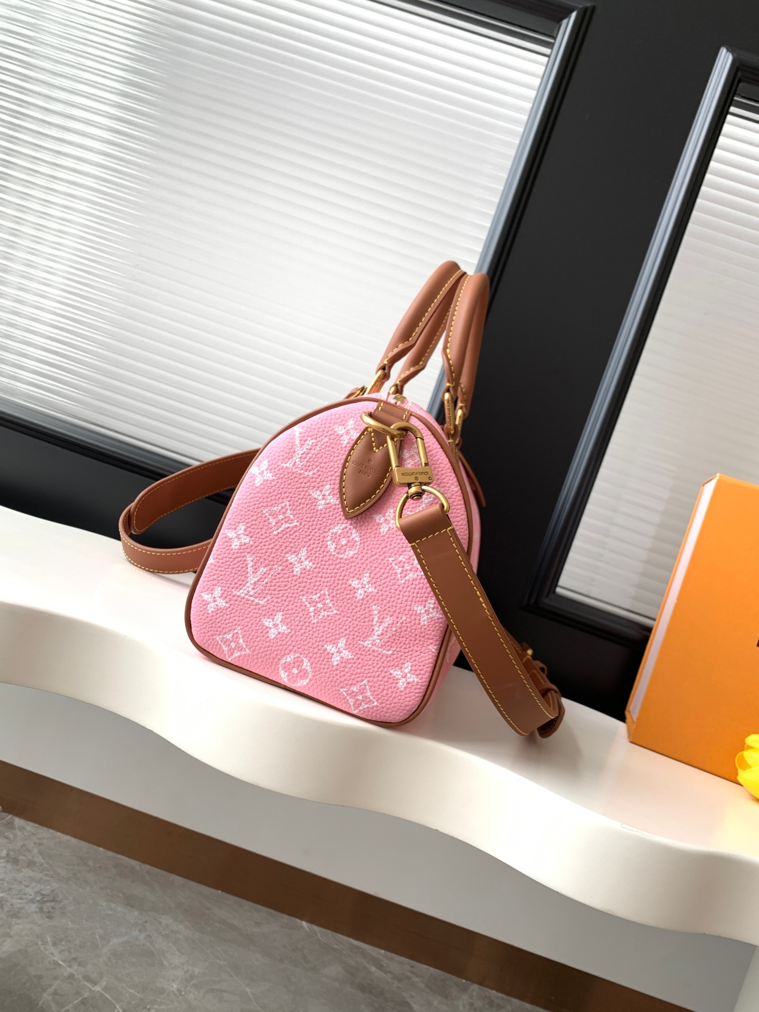 Louis Vuitton Speedy P9 Bandoulière 25 Monogram Leather Handbag - Image 2