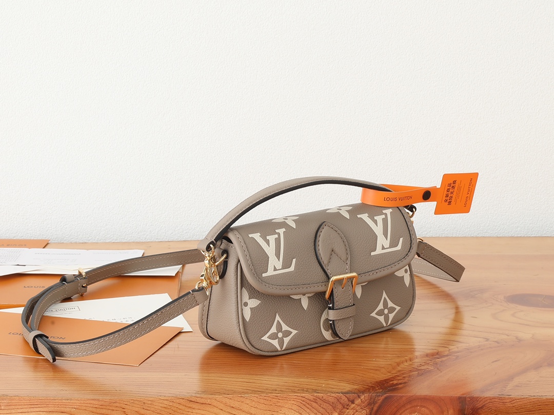 Nano Diane Leather Handbag - Image 2