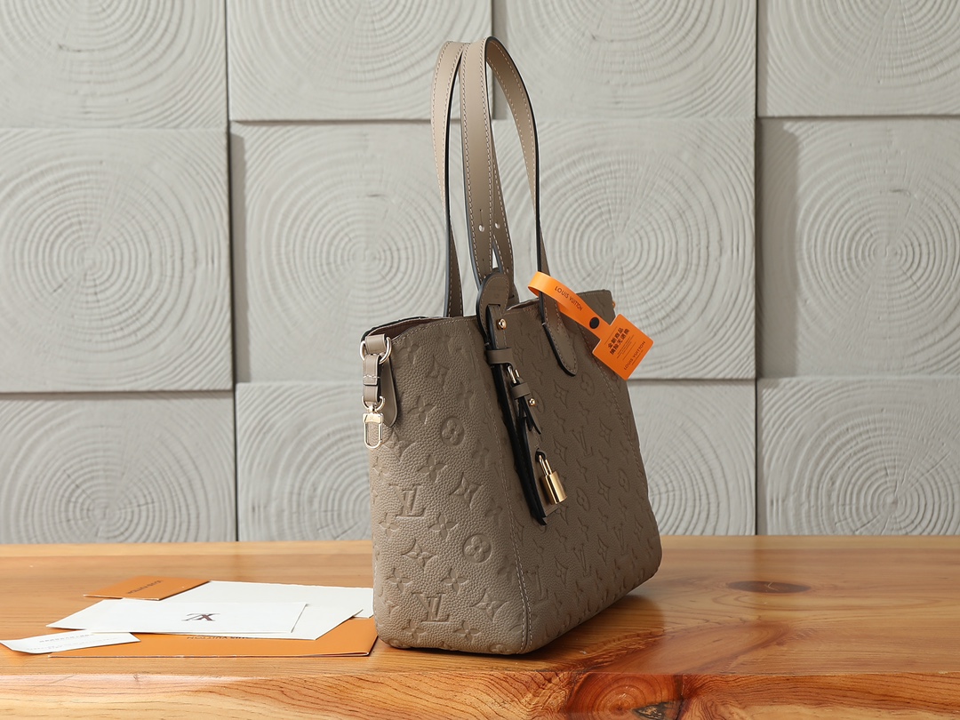 Louis Vuitton All In One Small Handbag - Image 2