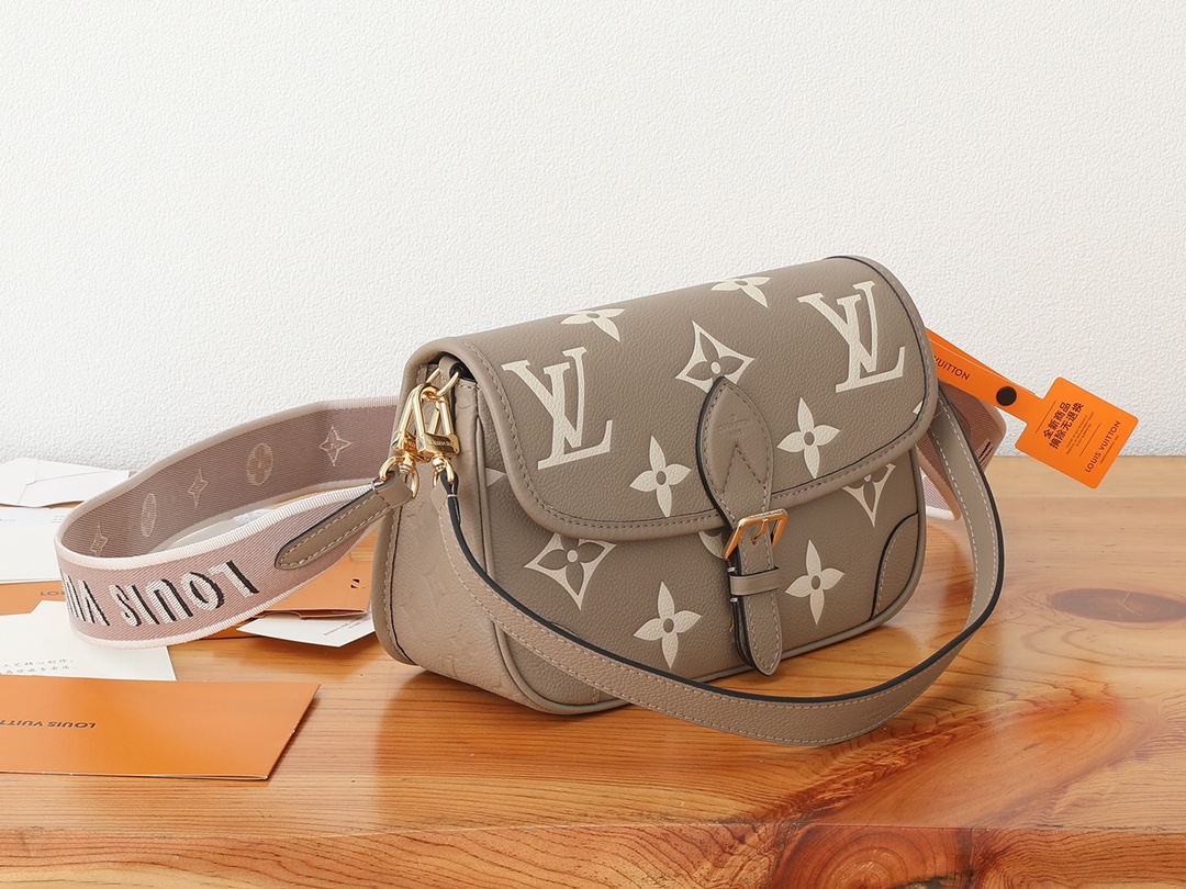 Louis Vuitton Diane Monogram Empreinte Leather Shoulder Bag - Image 2