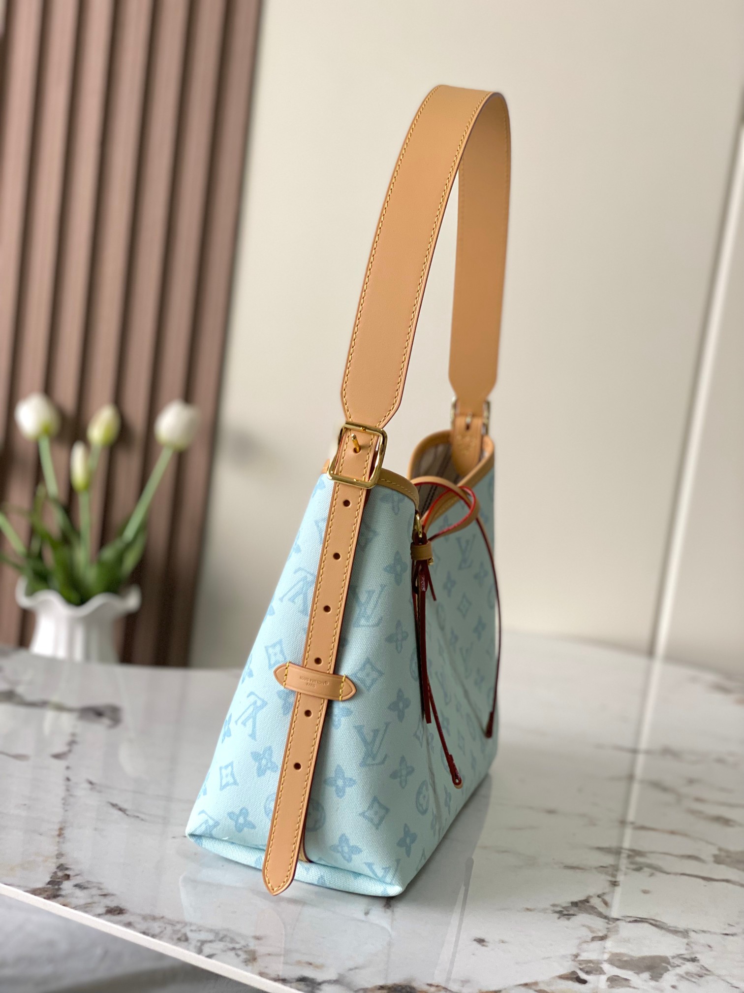 Louis Vuitton Carryall Medium Handbag in Blue Monogram Canvas - Image 2
