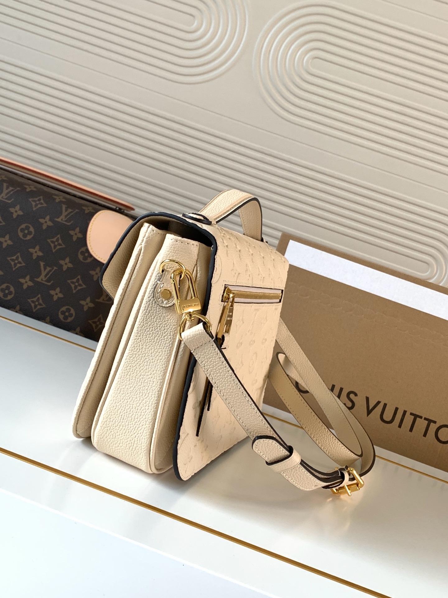 Louis Vuitton Pochette Metis Monogram Empreinte Shoulder Bag - Image 2